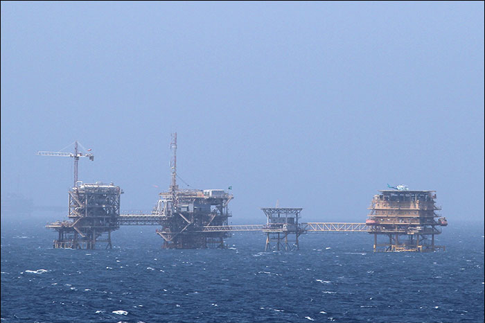 بررسی فرصت‌های سرمایه‌گذاری شرکت نفت فلات قاره