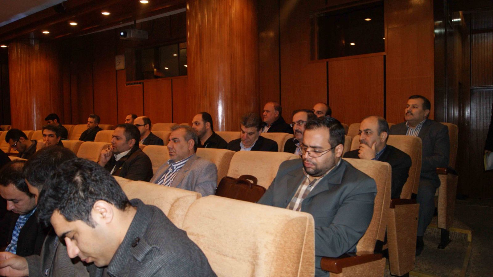 حراست شرکت ملی نفت ایران همایش مبارزه با پولشویی برگزار کرد
