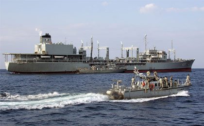 دفع حمله بیش از 10 فروند قایق دزدان دریایی به نفتکش ایرانی