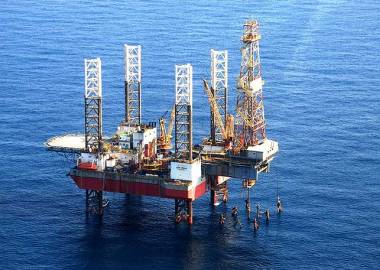 ایران قطب تعمیر دکل‎های نفتی خلیج فارس می‎شود