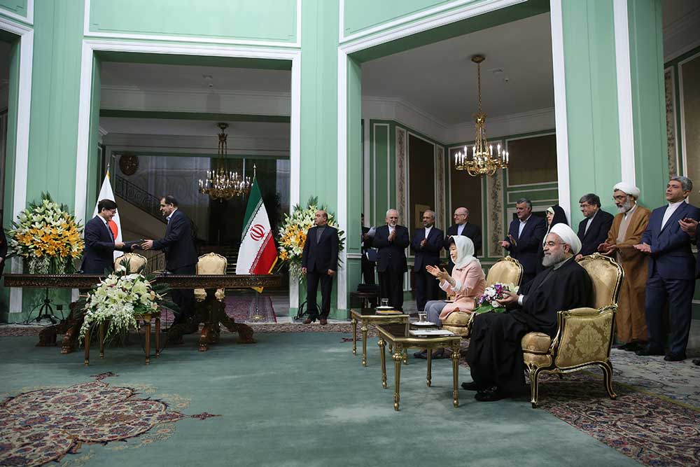 تهران و سئول ١٩ سند همکاری امضا کردند