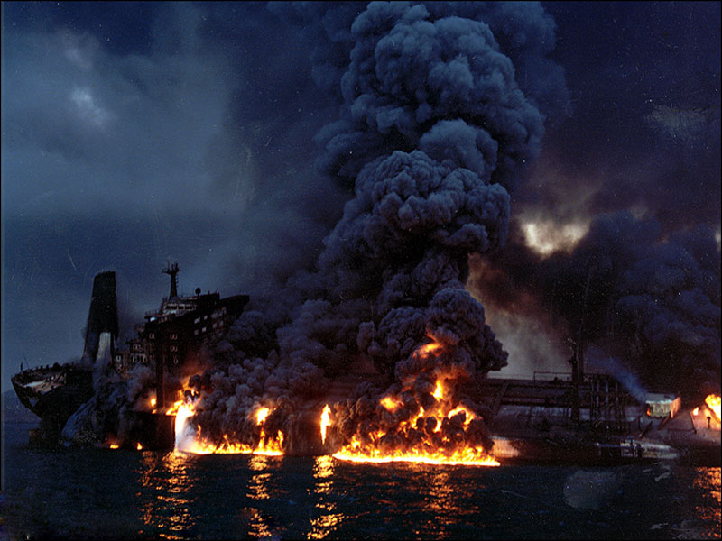 جنگ نفت‌کش‌ها 