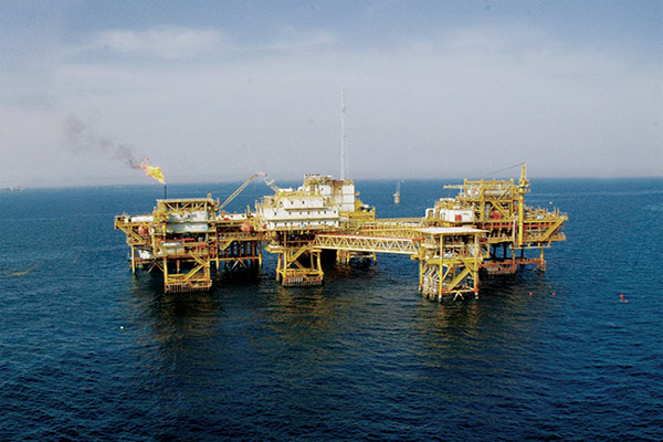 ازدیاد برداشت از مخازن نفتی مشترک اولویت صنعت نفت است