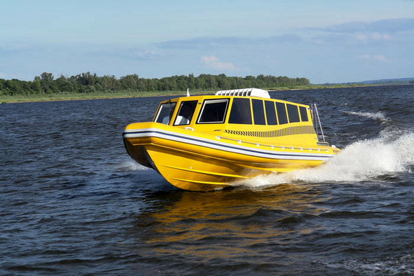 نخستین فروند تاکسی دریایی کشور ساخته می‌شود