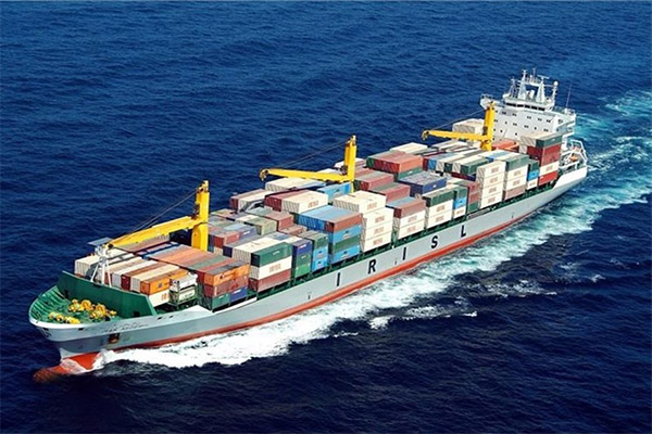 برقراری خطوط کشتیرانی به اروپا، آسیا، آفریقا، خاورمیانه و آمریکای جنوبی