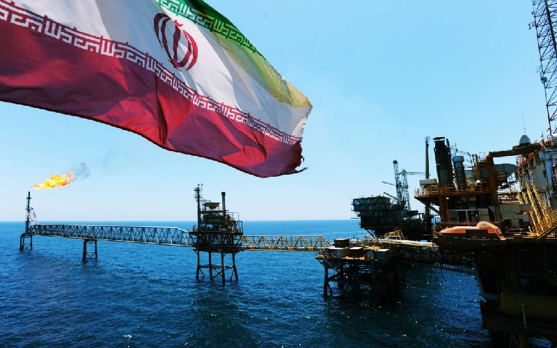تردیدهای فرصت‌ساز برای نفت ایران در شرایط تحریم نفتی