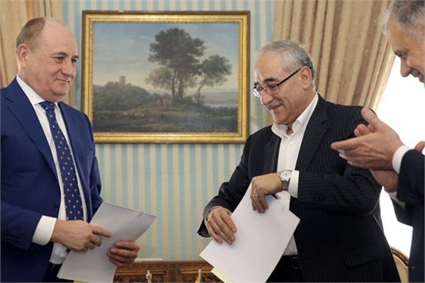 ایران و روسیه شش تفاهم‌نامه نفتی امضا کردند